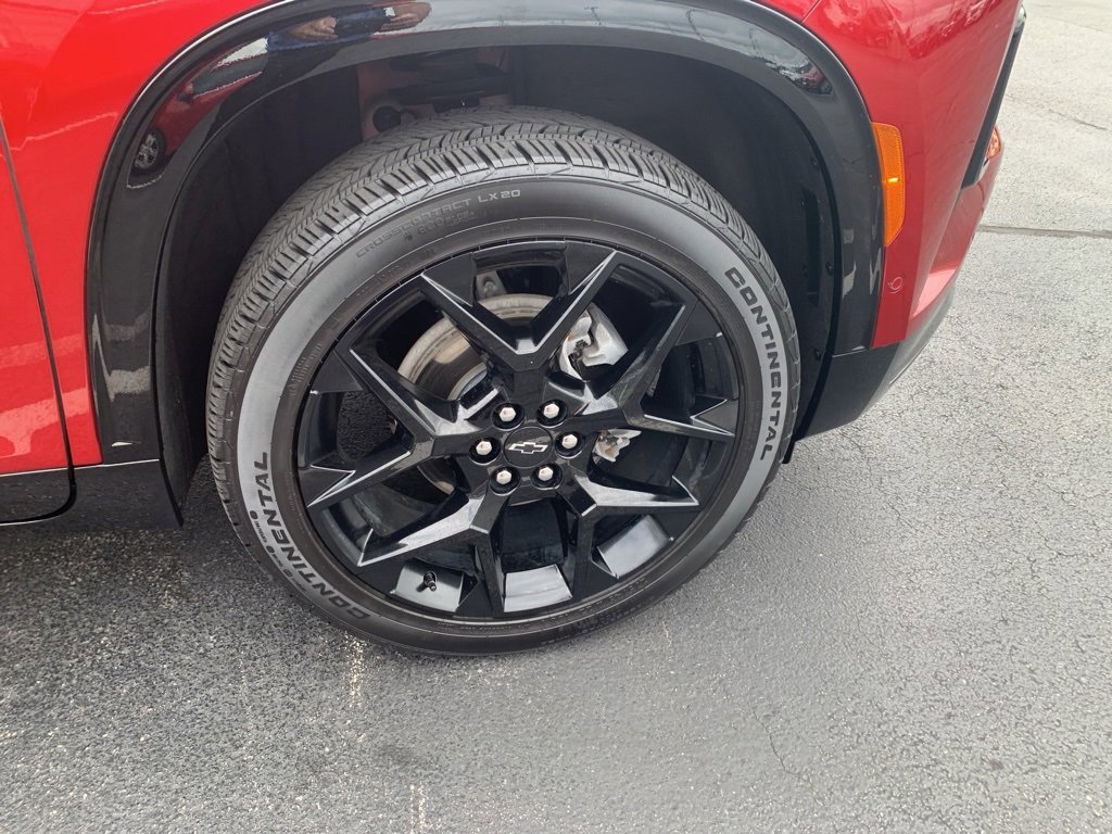 Used 2024 Chevrolet Traverse RS w/ LPO, Floor Liner Package image 8