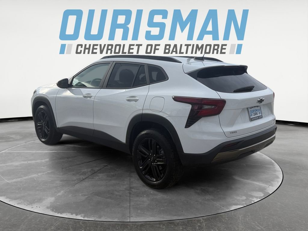 Used 2024 Chevrolet Trax ACTIV w/ Driver Confidence Package image 4