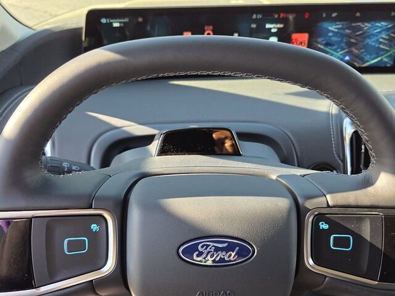 New 2026 Ford Expedition Platinum w/ Driver's Package image 23
