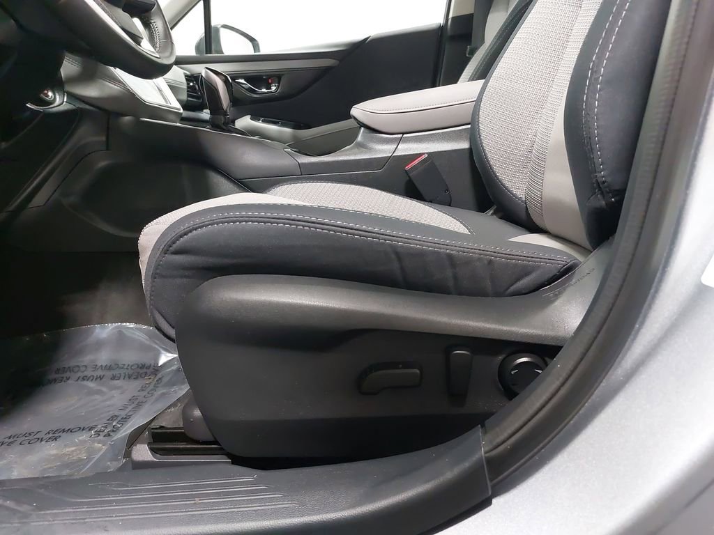 Used 2025 Subaru Outback Premium image 56