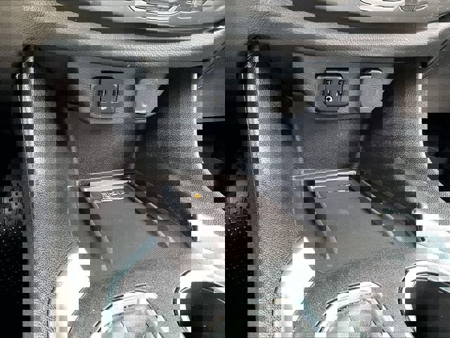 Used 2023 Chevrolet Traverse LT image 28