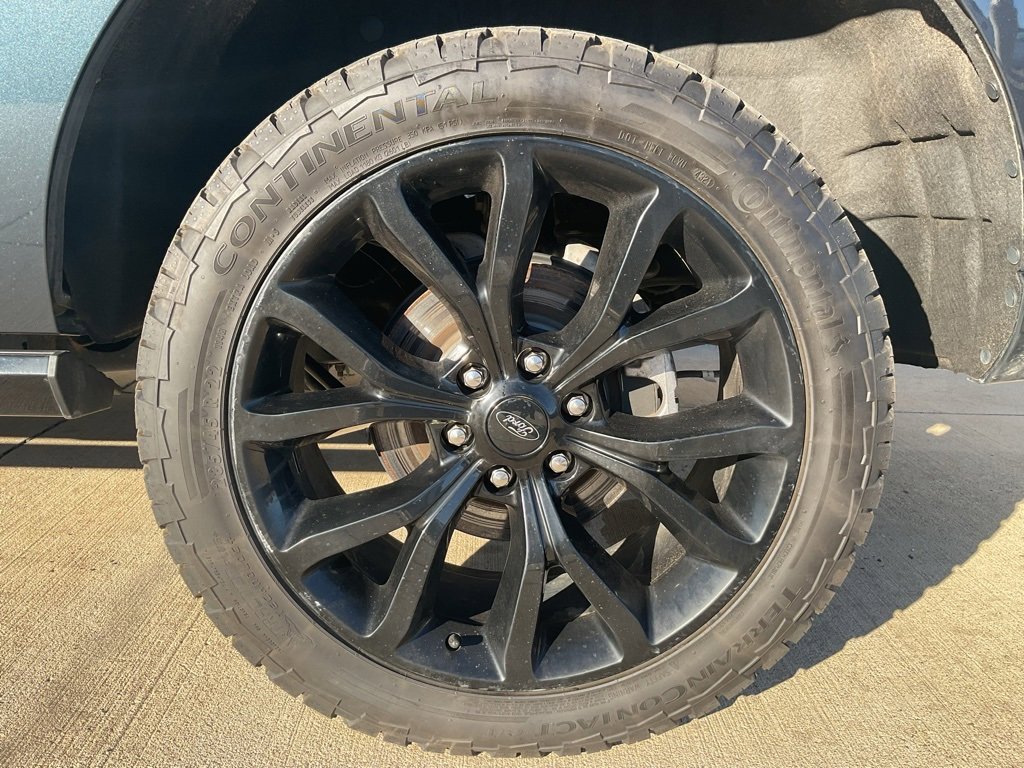 Used 2022 Ford Expedition Limited image 6