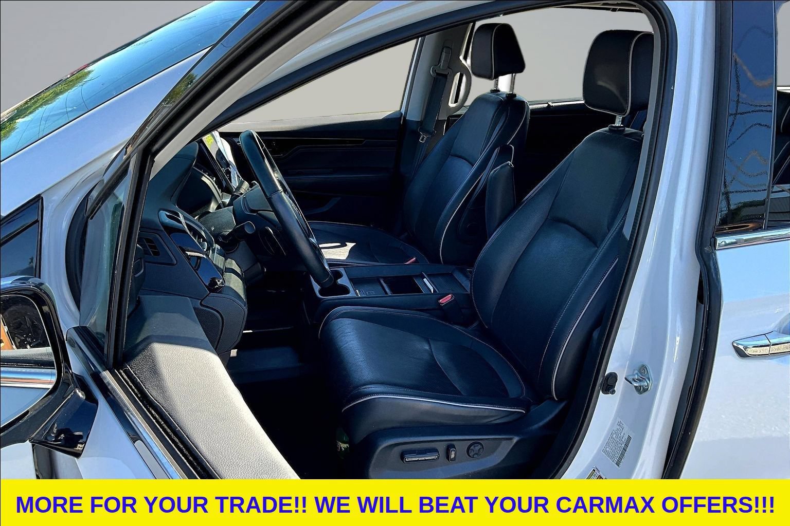 Used 2023 Honda Odyssey Elite image 17