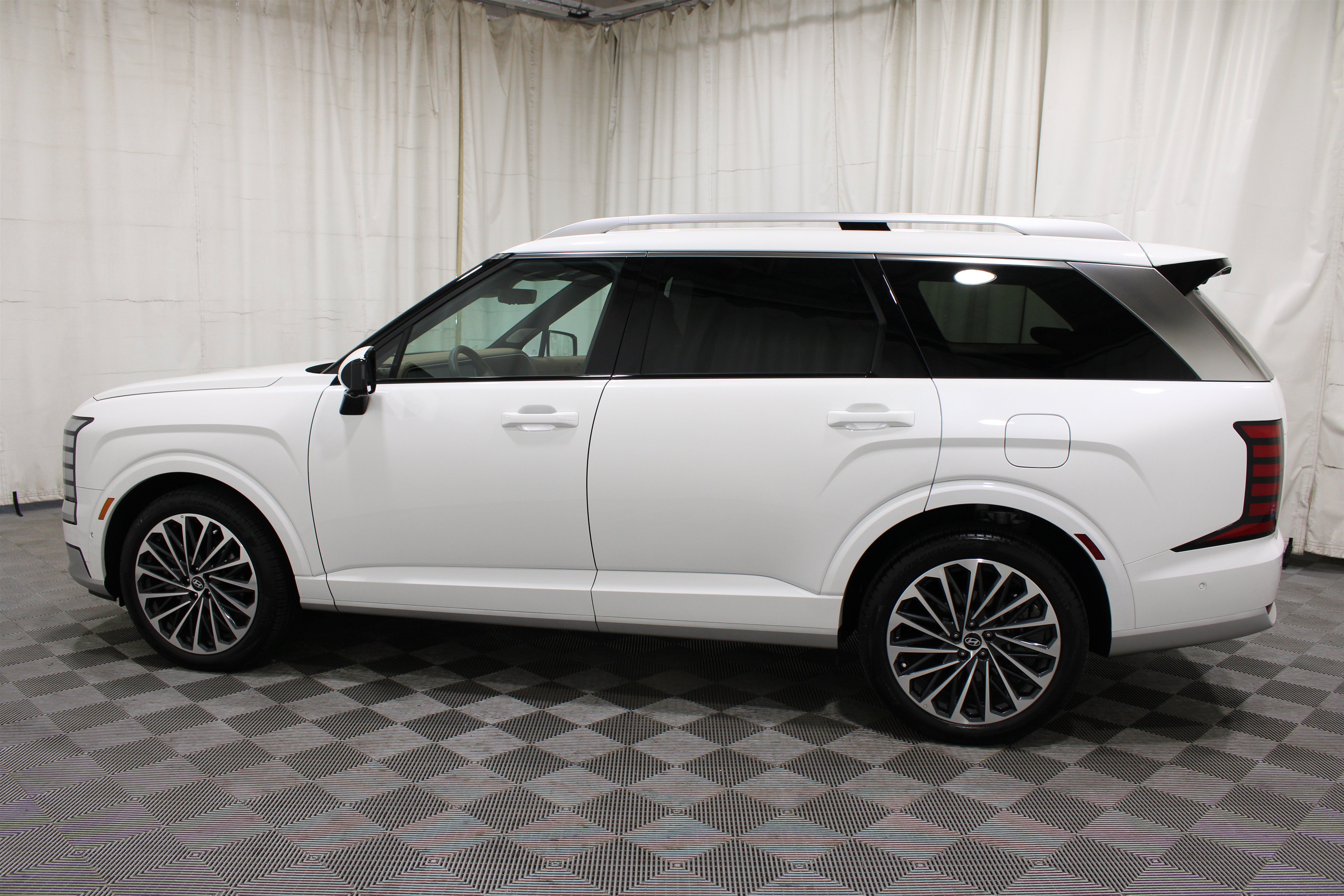 Used 2026 Hyundai Palisade Calligraphy AWD/4WD image 37