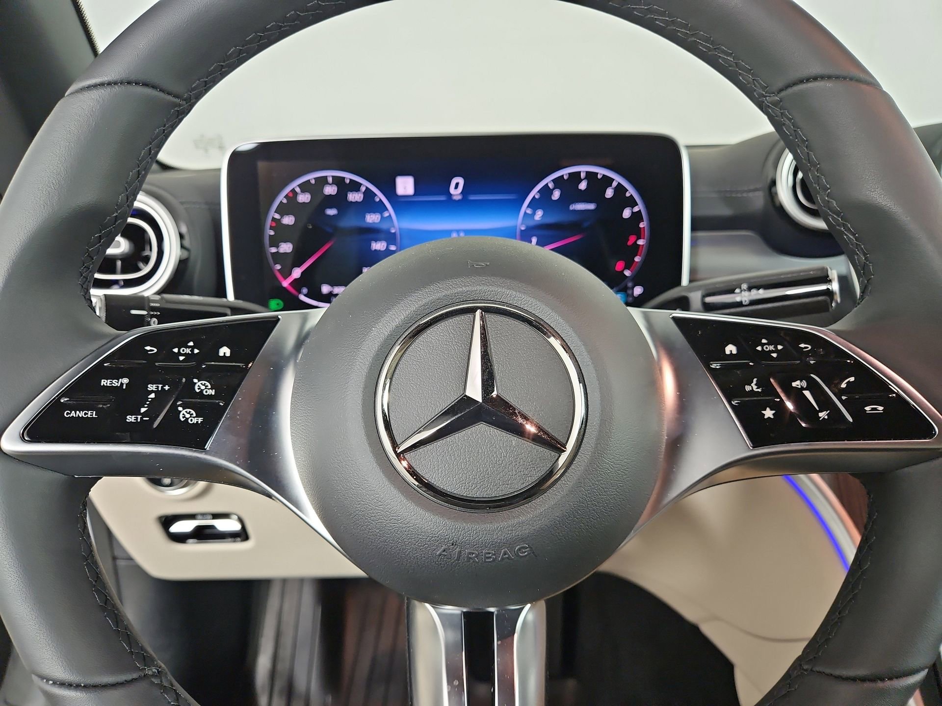 Used 2026 Mercedes-Benz CLE 300 4MATIC Cabriolet image 27