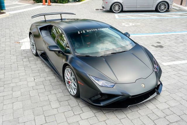 Used 2022 Lamborghini Huracan EVO image 38