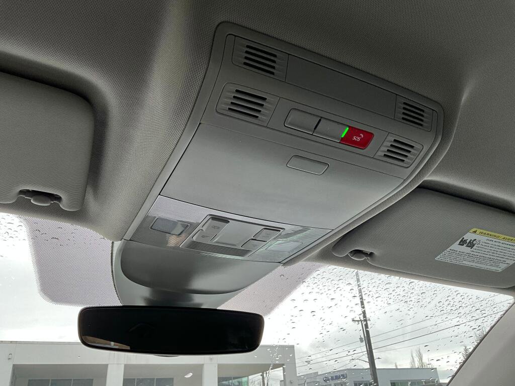 New 2026 Volkswagen Taos SE image 17