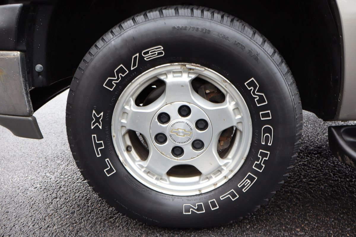 Used 1999 Chevrolet Silverado 1500 LS w/ Firm Ride Suspension Pkg image 31