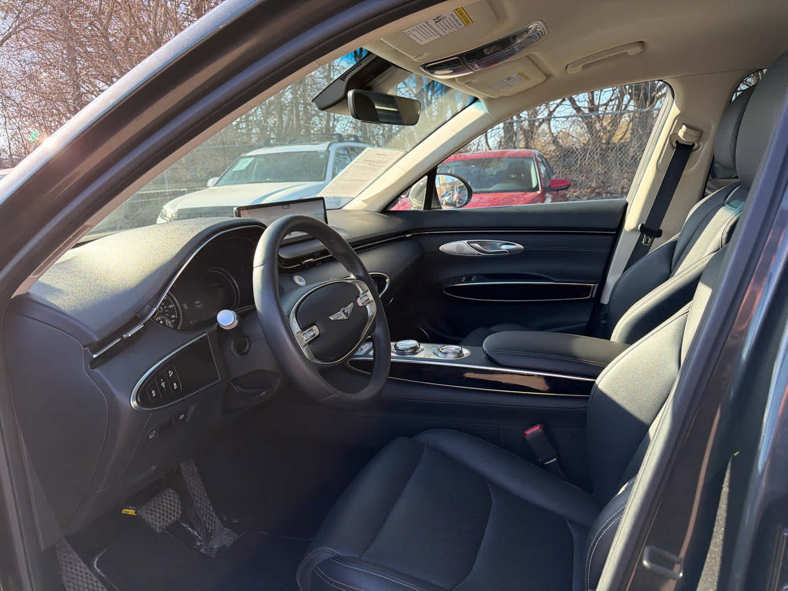 Used 2025 Genesis GV70 2.5T image 5