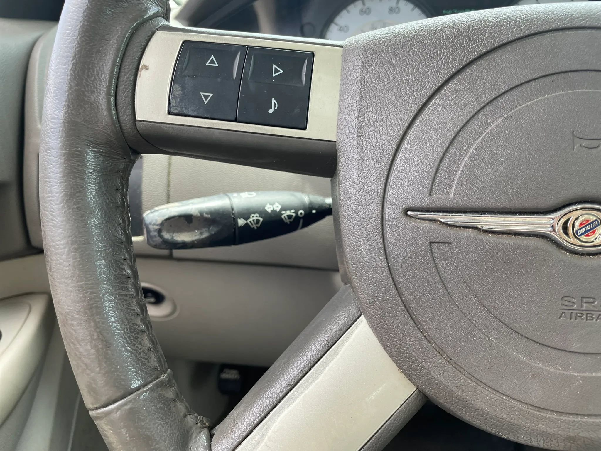 Used 2010 Chrysler 300 Touring RWD image 13