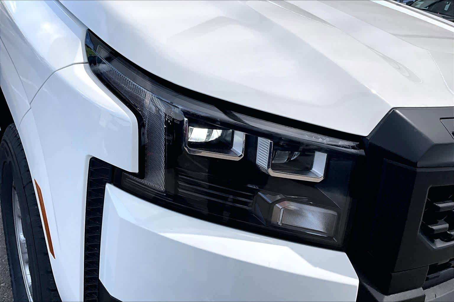 New 2026 Nissan Frontier S RWD image 18