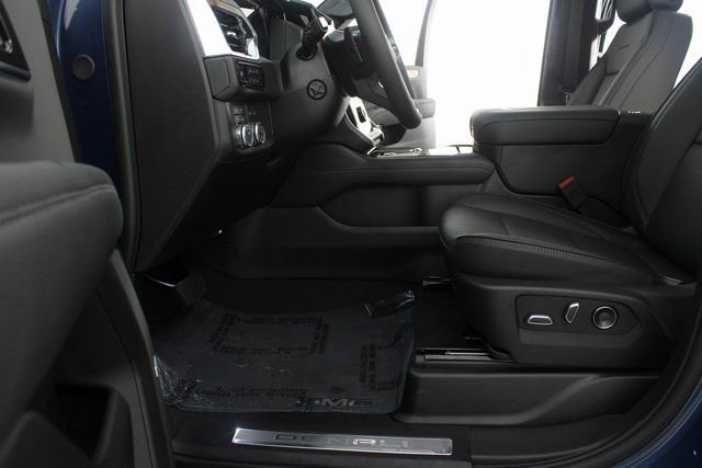 New 2026 GMC Yukon XL Denali w/ Sun & Power Step Package image 20