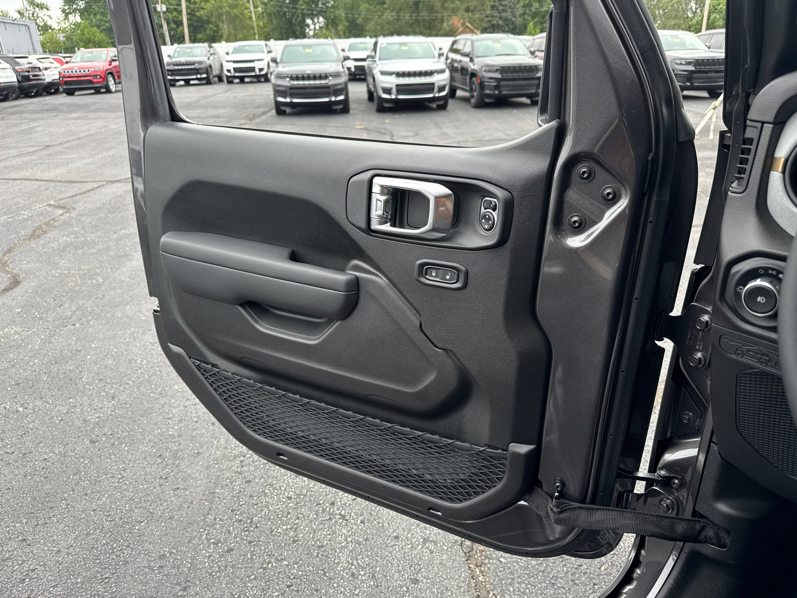 New 2025 Jeep Wrangler Willys image 15