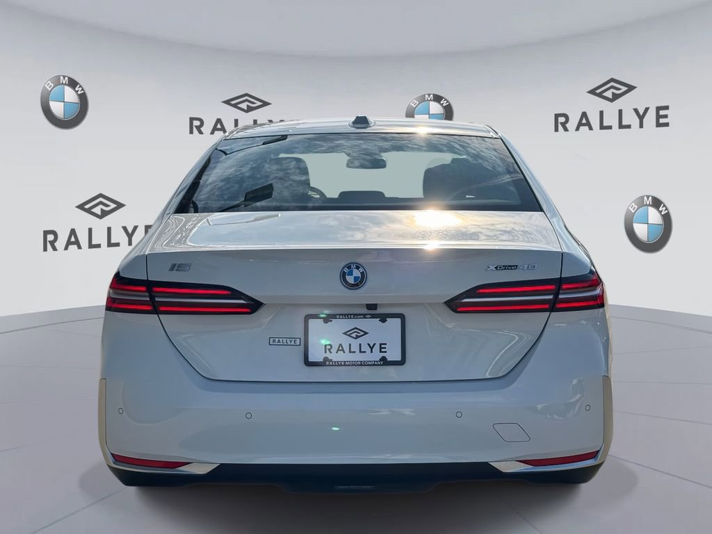 Certified 2025 BMW i5 xDrive40 w/ Premium Package image 6