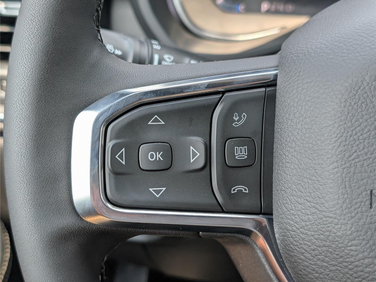 New 2026 RAM 2500 Laramie AWD/4WD image 21