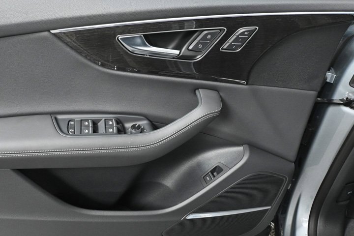 New 2025 Audi Q8 Premium Plus image 6