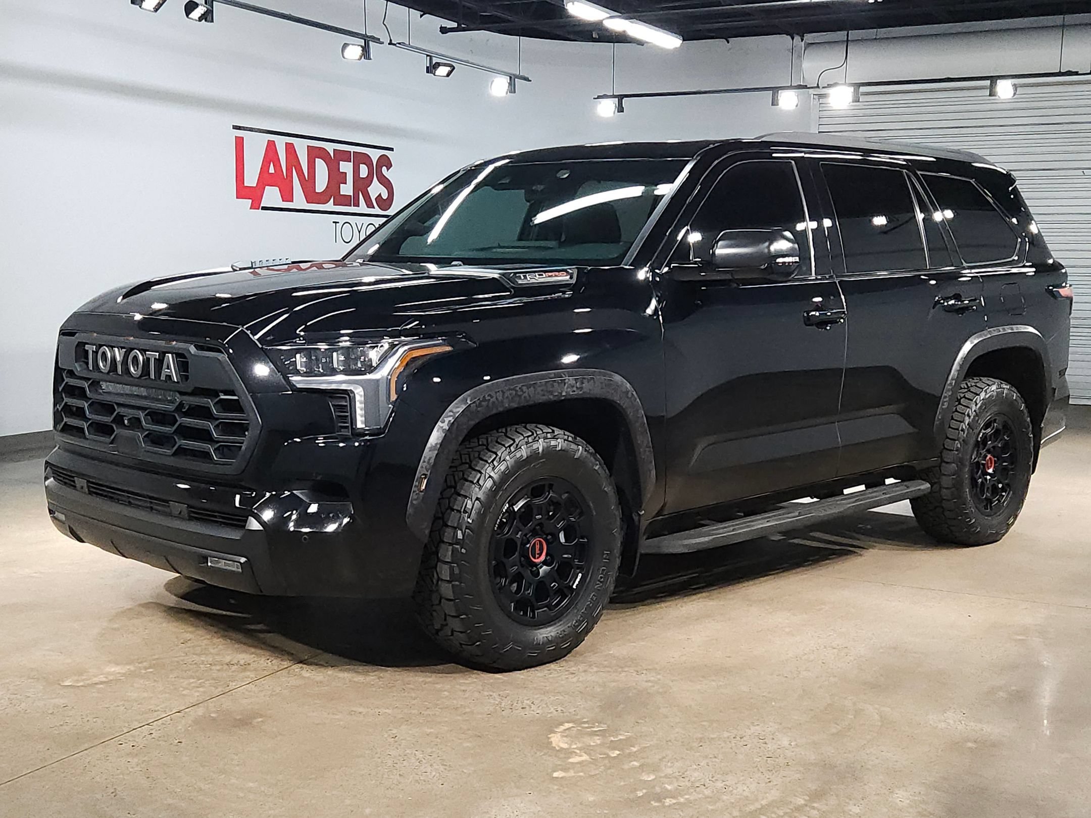 Used 2024 Toyota Sequoia TRD Pro AWD/4WD image 3