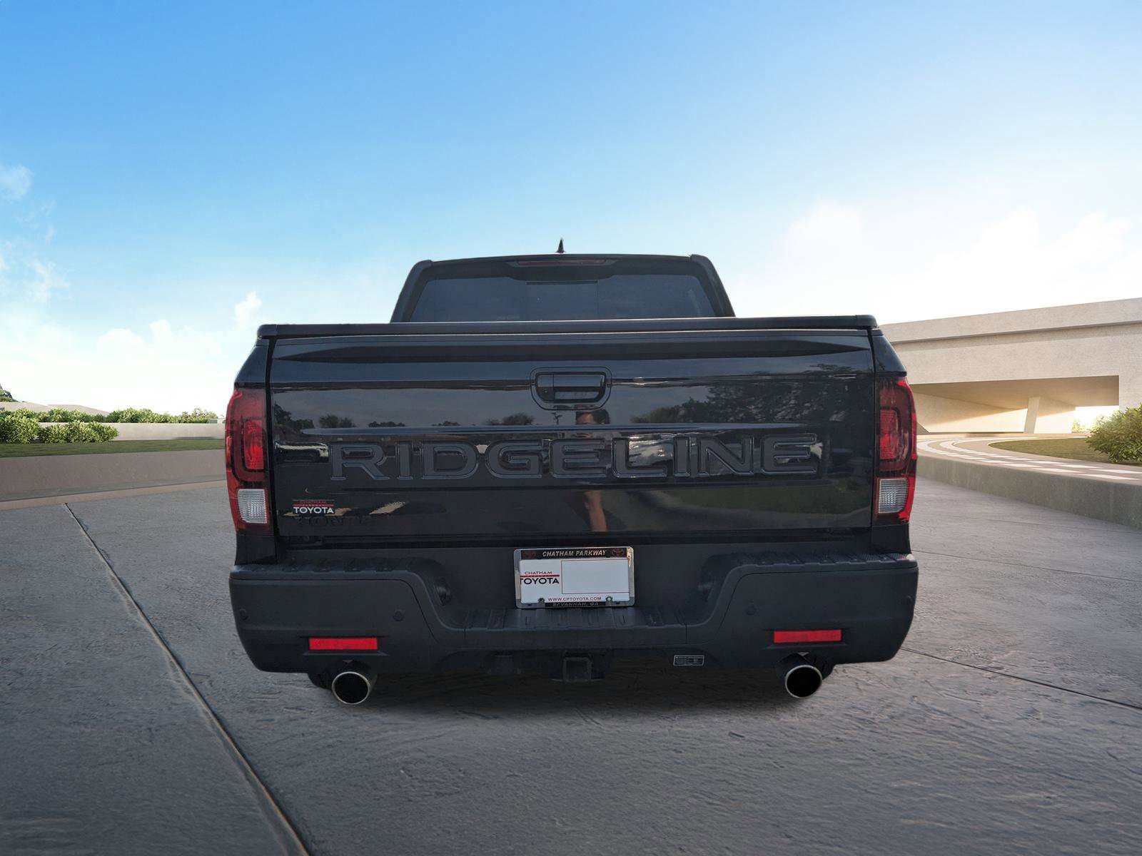 Used 2025 Honda Ridgeline Black Edition image 5