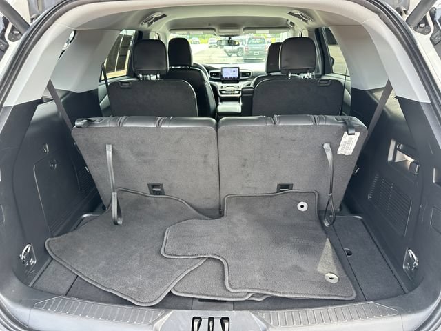 Certified 2023 Ford Explorer XLT w/ Equipment Group 202A AWD/4WD image 11