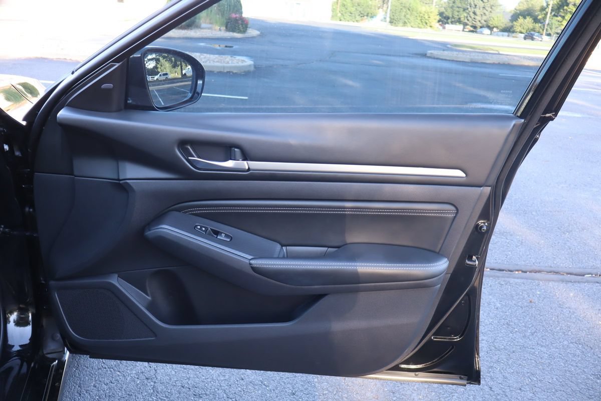 Used 2019 Nissan Altima 2.5 SV FWD image 26