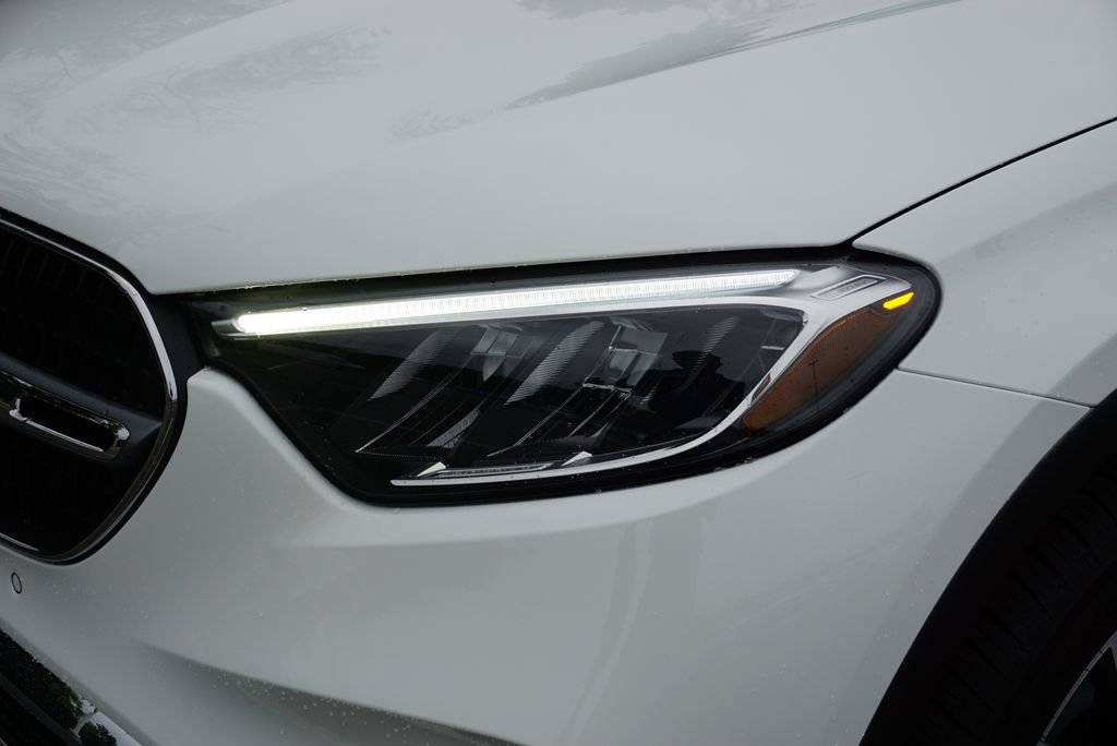 New 2026 Mercedes-Benz GLC 300 4MATIC image 11