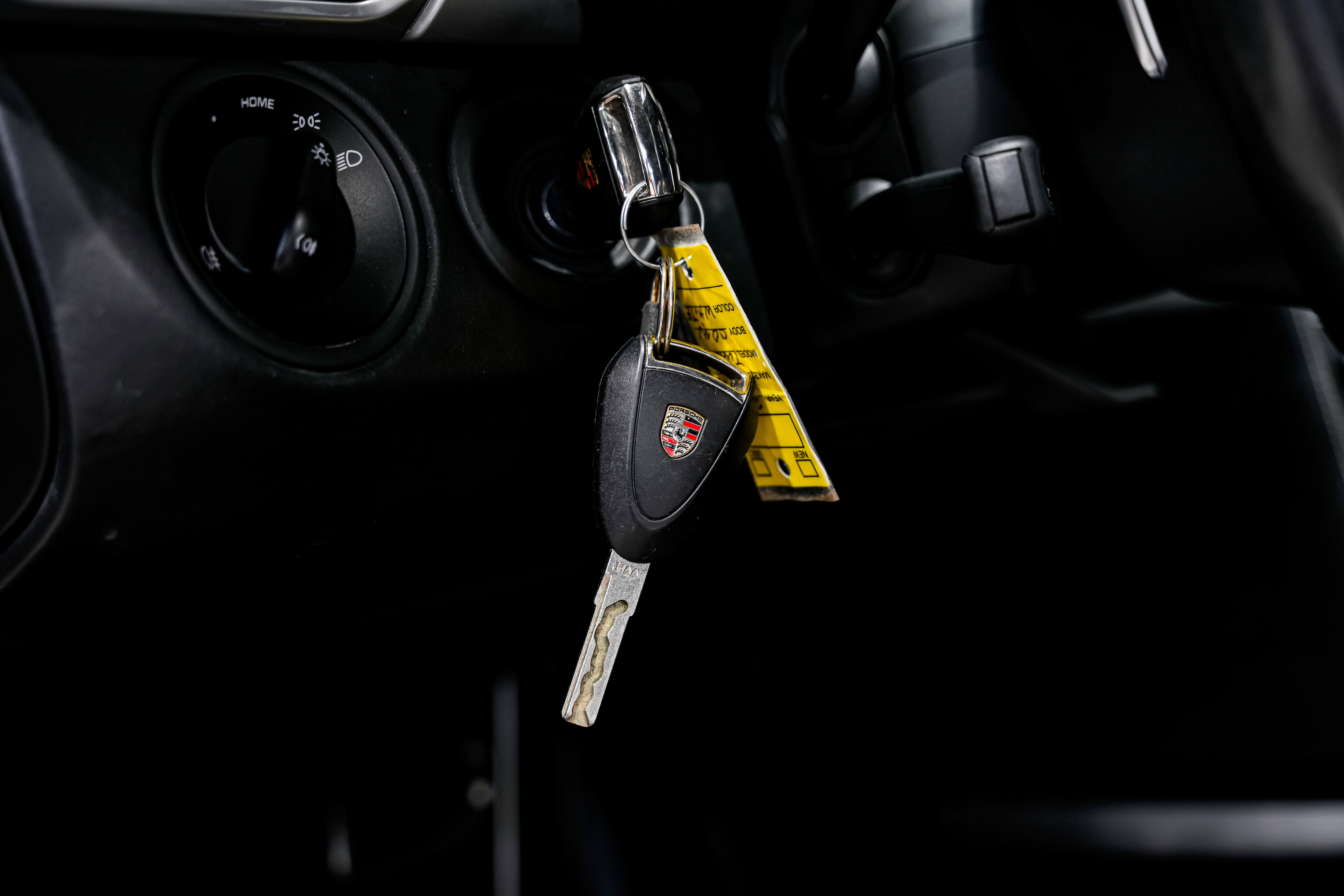 Used 2011 Porsche 911 Turbo S image 19