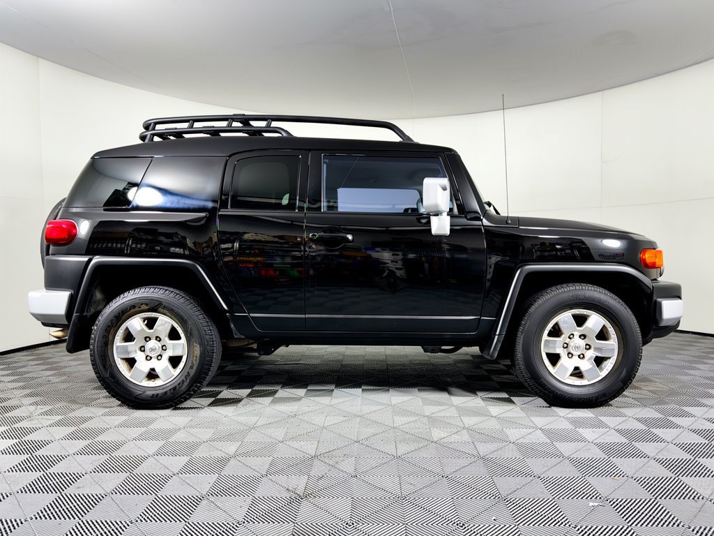 Used 2008 Toyota FJ Cruiser 2WD image 8