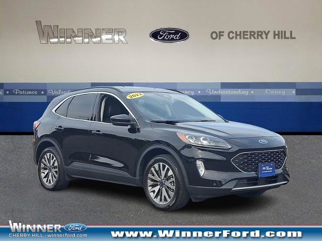 Certified 2022 Ford Escape Titanium image 1