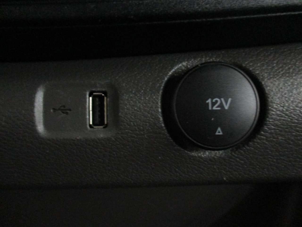 Used 2024 Ford Transit 250 Low Roof w/ Exterior Upgrade Package image 18