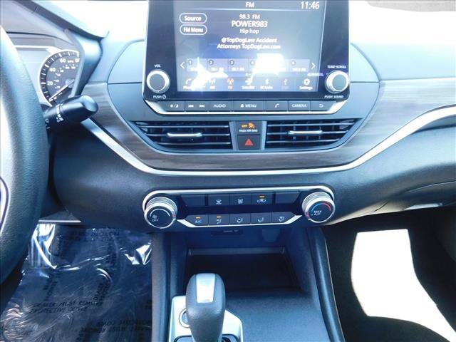 Used 2025 Nissan Altima 2.5 SV FWD image 21