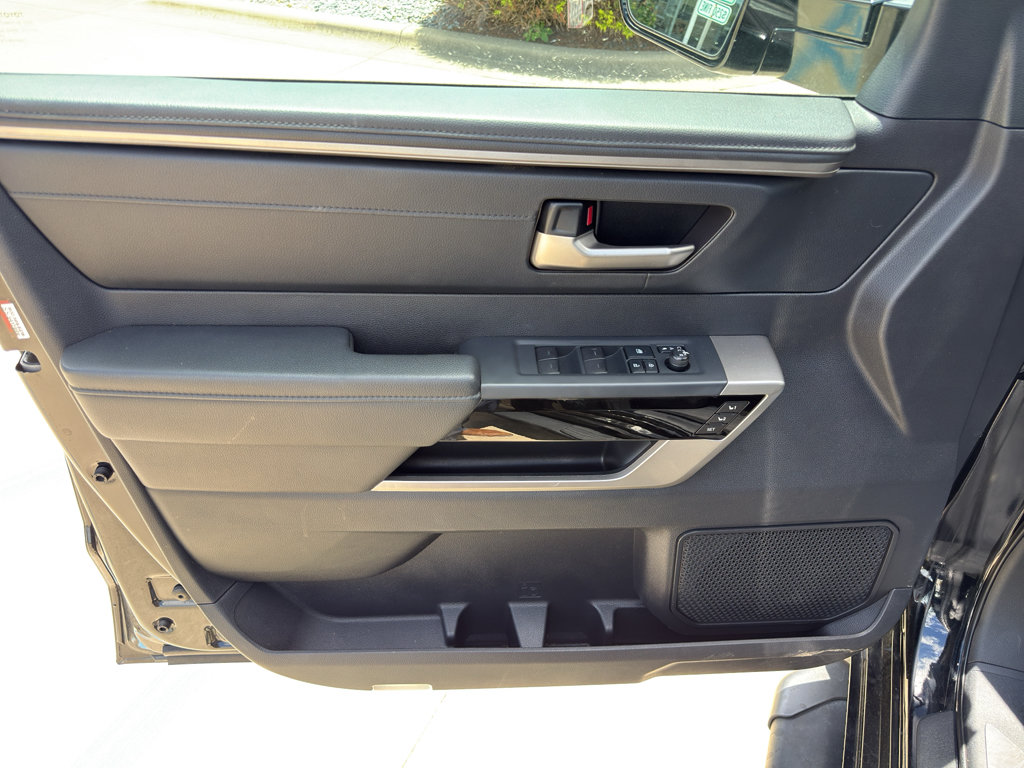 Used 2022 Toyota Tundra Limited AWD/4WD image 14
