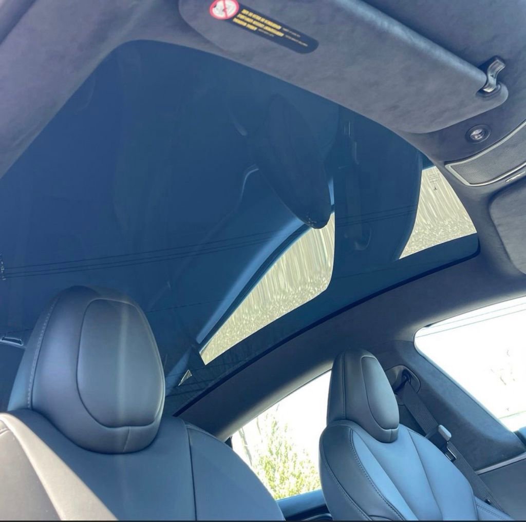 Used 2020 Tesla Model S Long Range Plus image 17