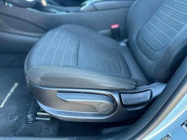 Used 2022 Hyundai Santa Cruz SE AWD/4WD image 13