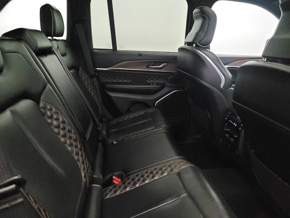 Used 2022 Jeep Grand Cherokee Summit w/ MOPAR Finishing Package AWD/4WD image 19