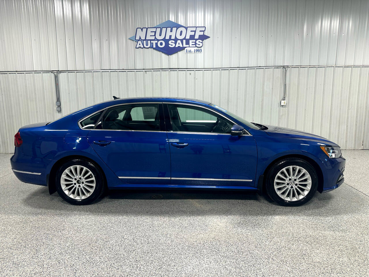 Used 2017 Volkswagen Passat 1.8T SE