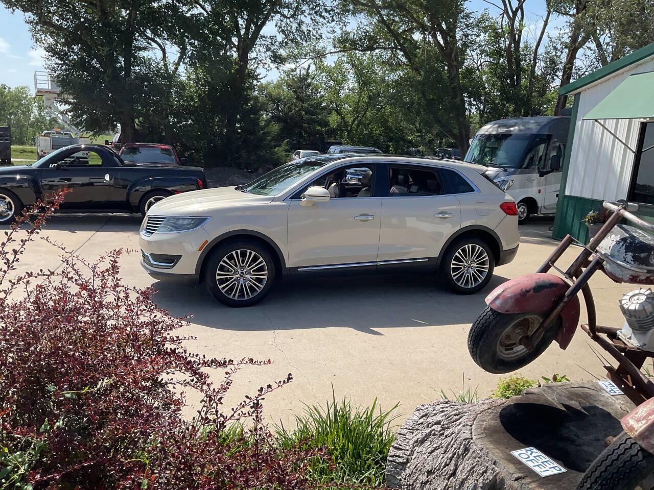 Used 2016 Lincoln MKX Reserve w/ Luxury Package image 6