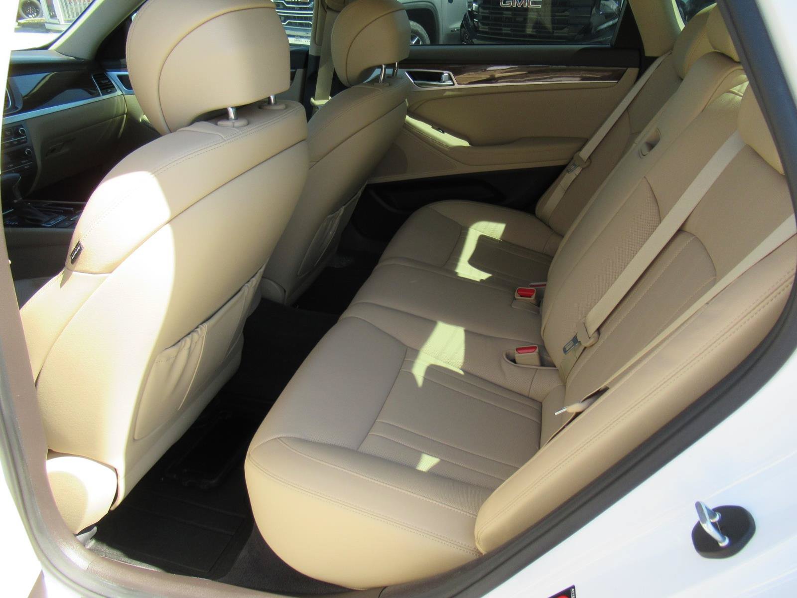 Used 2020 Genesis G80 3.8 RWD image 34