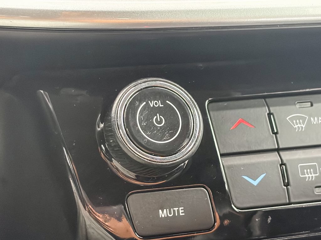 Used 2022 Jeep Compass Latitude FWD image 27