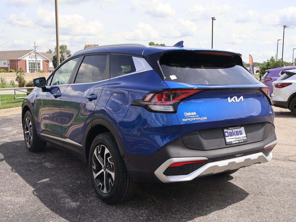 Used 2025 Kia Sportage EX AWD/4WD image 5