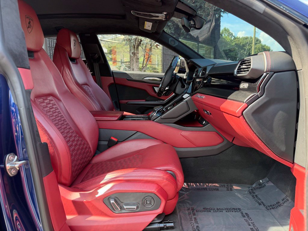Used 2021 Lamborghini Urus AWD/4WD image 34