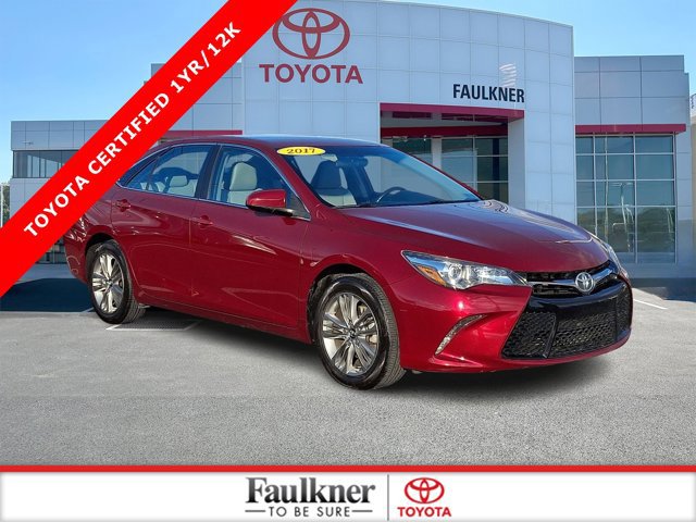 Certified 2017 Toyota Camry SE image 1