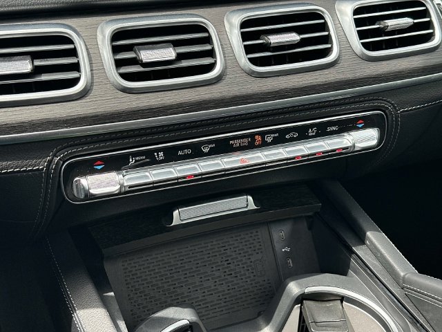 Certified 2026 Mercedes-Benz GLE 53 AMG 4MATIC image 31