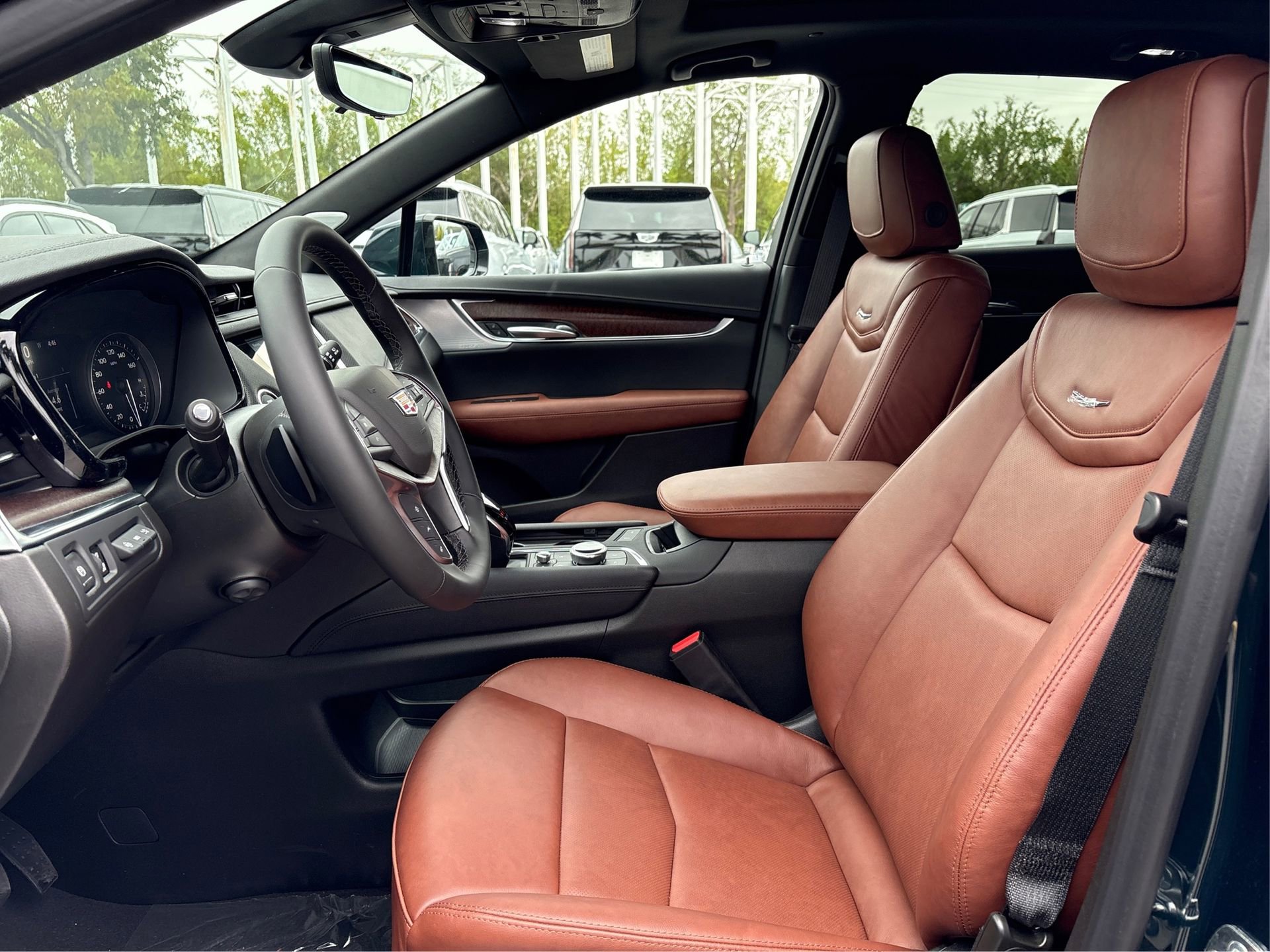 New 2026 Cadillac XT5 Premium Luxury w/ Driver Assist Package FWD image 9