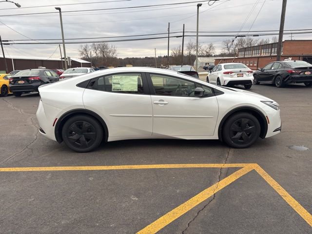 New 2026 Toyota Prius LE image 6