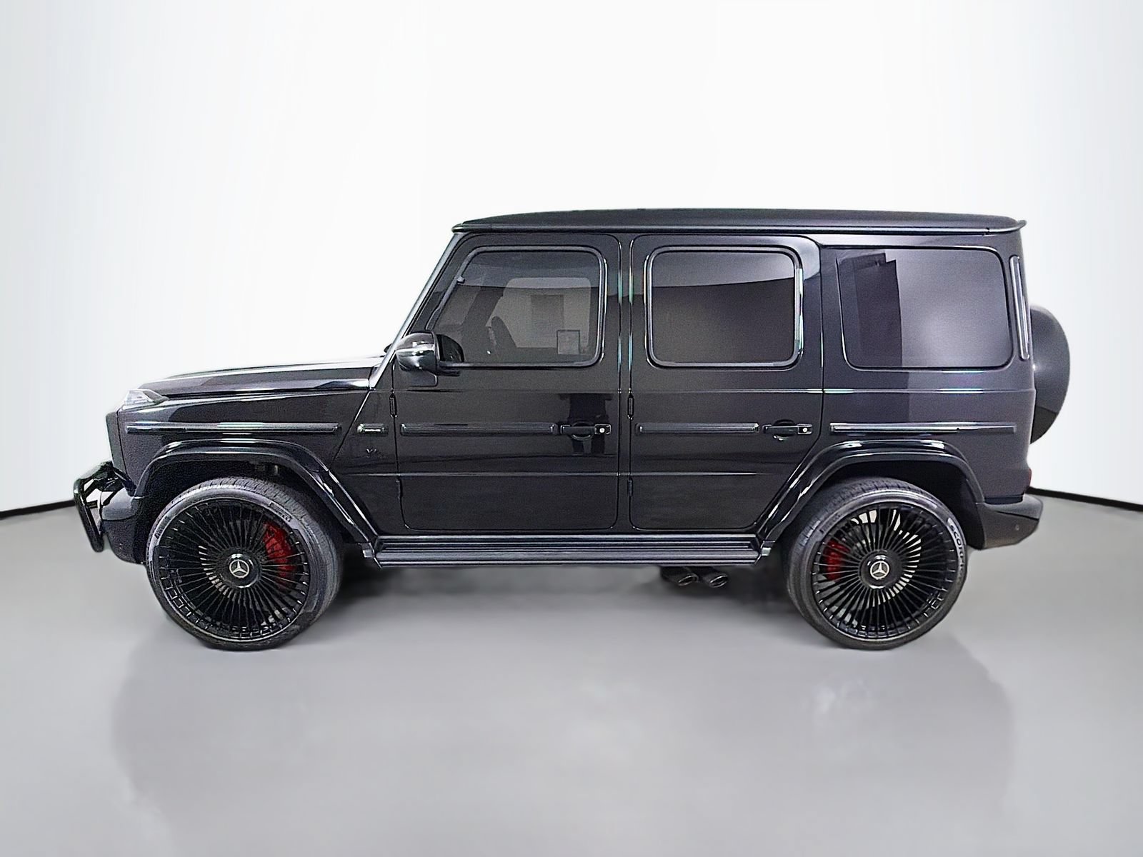 Used 2025 Mercedes-Benz G 63 AMG 4MATIC image 2