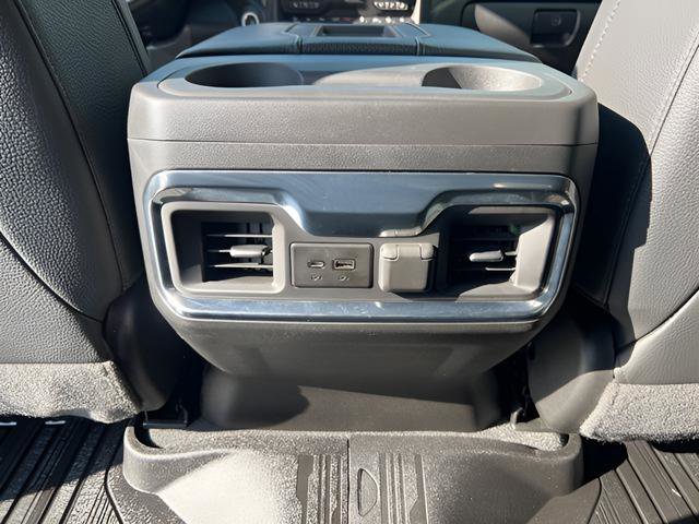 Used 2022 GMC Sierra 3500 Denali image 23