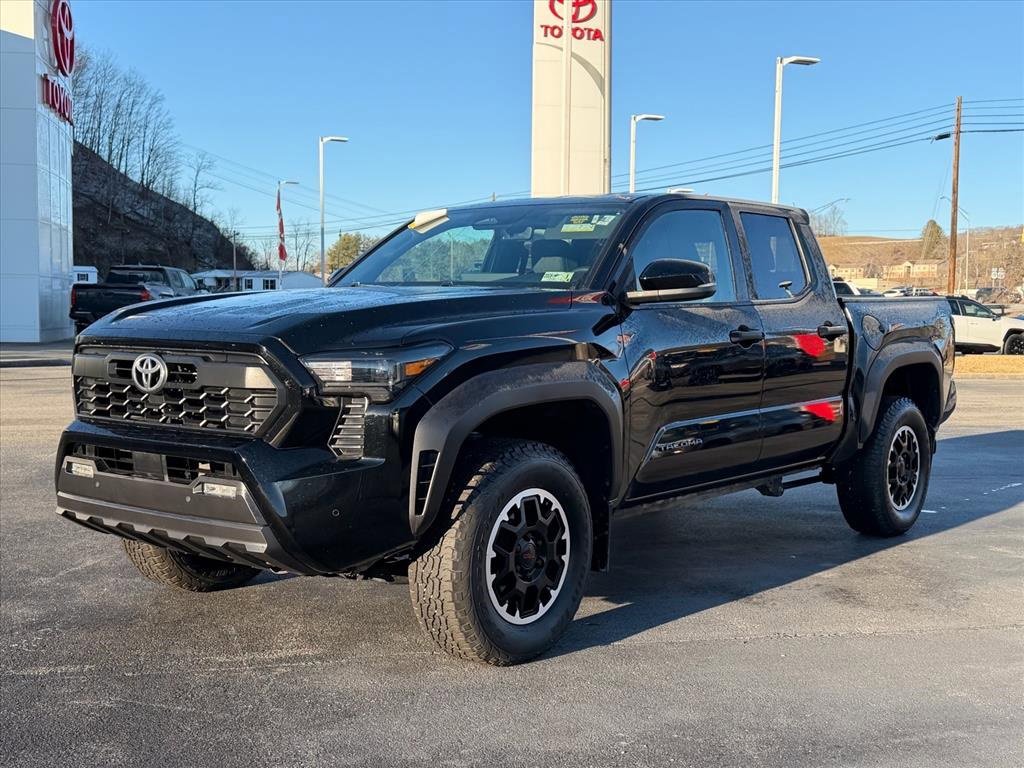 Used 2024 Toyota Tacoma TRD Off-Road w/ TRD Off Road Upgrade Package image 10