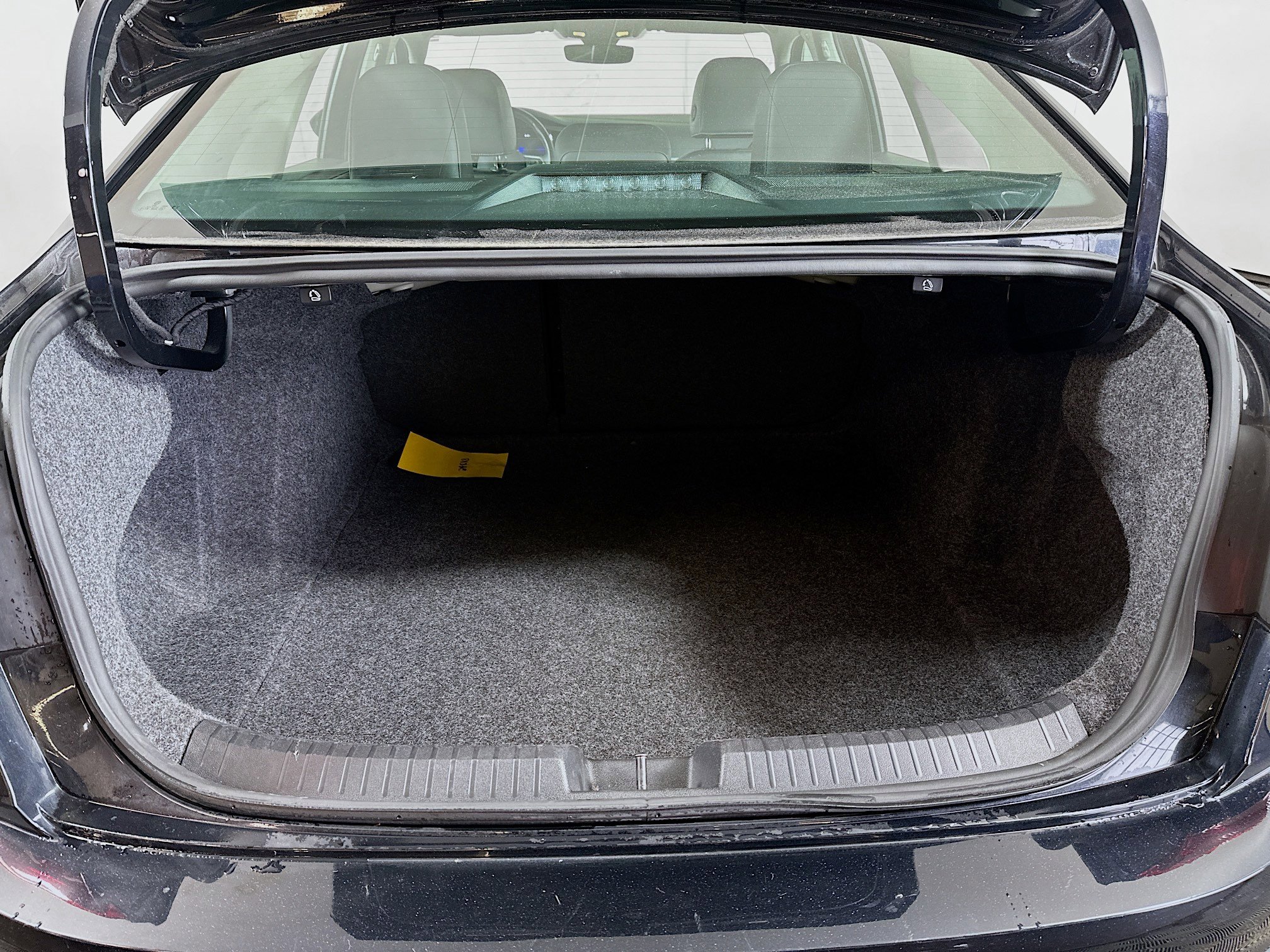 Used 2024 Volkswagen Jetta SE image 23