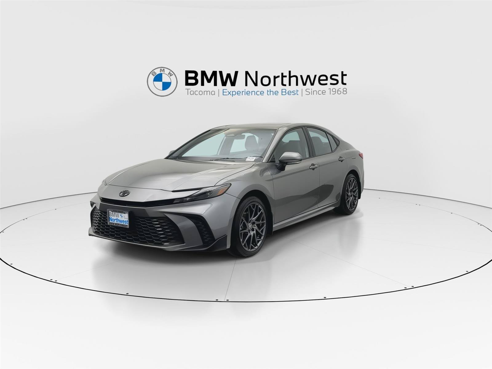 Used 2025 Toyota Camry SE w/ Multimedia Upgrade Package AWD/4WD image 9
