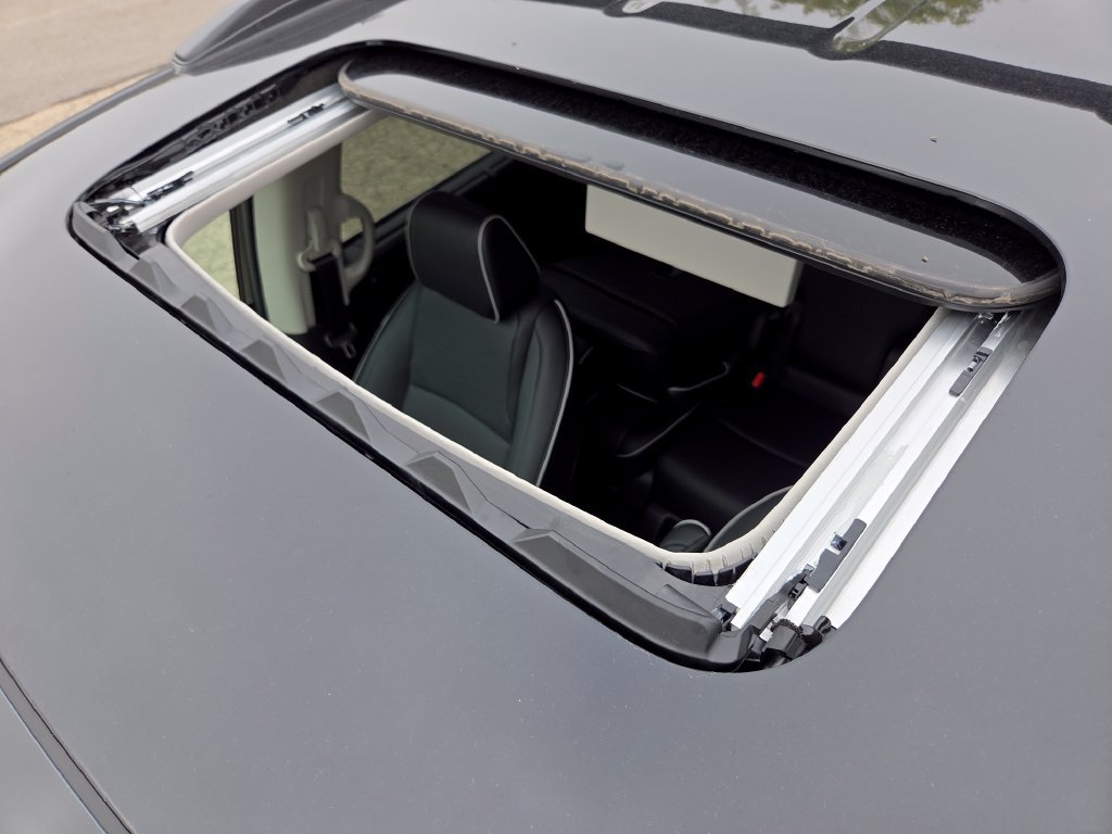 New 2026 Honda Odyssey Elite image 3